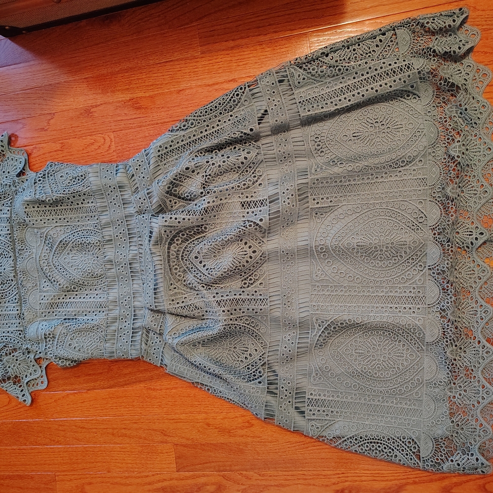 Elegant Lace Dress in Olive Green